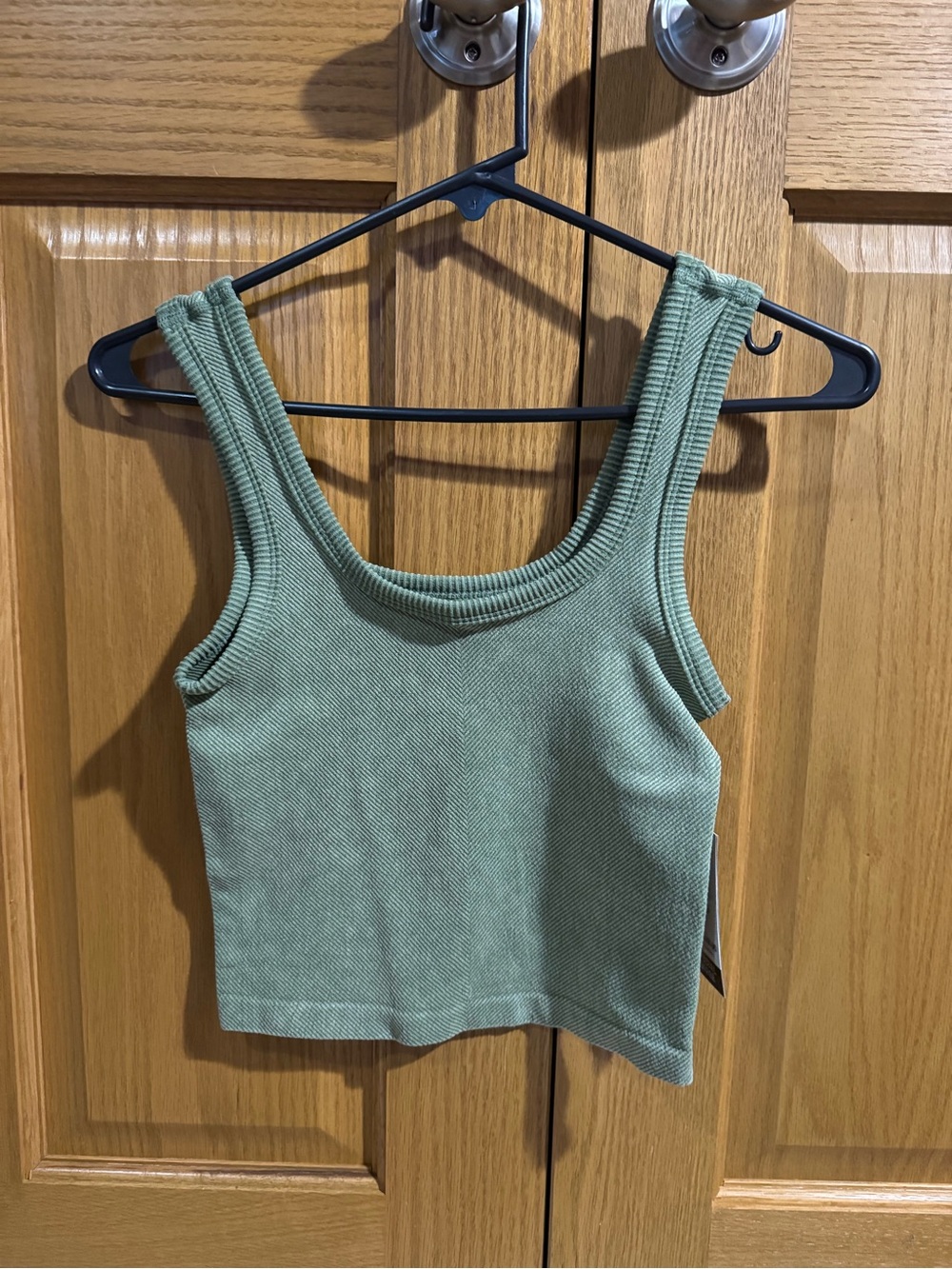 Women’s buckle tank top